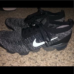 Nike Air VaporMax Flyknit 3 Tennis Shoes